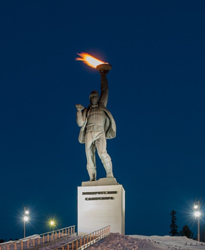 Монумент «Покорителям Самотлора»